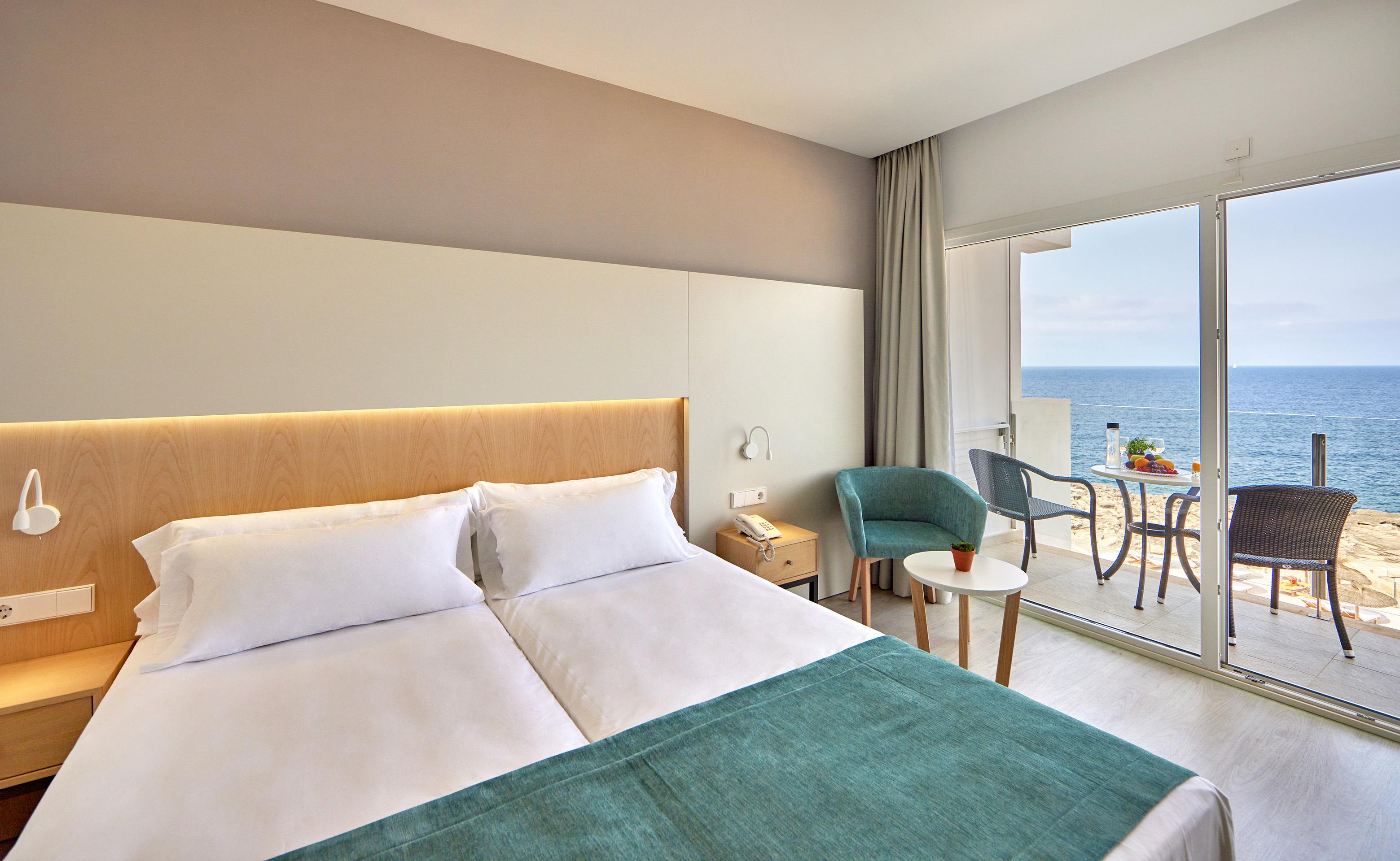 Universal Hotel Cabo Blanco - Adults Only Colonia de Sant Jordi ภายนอก รูปภาพ