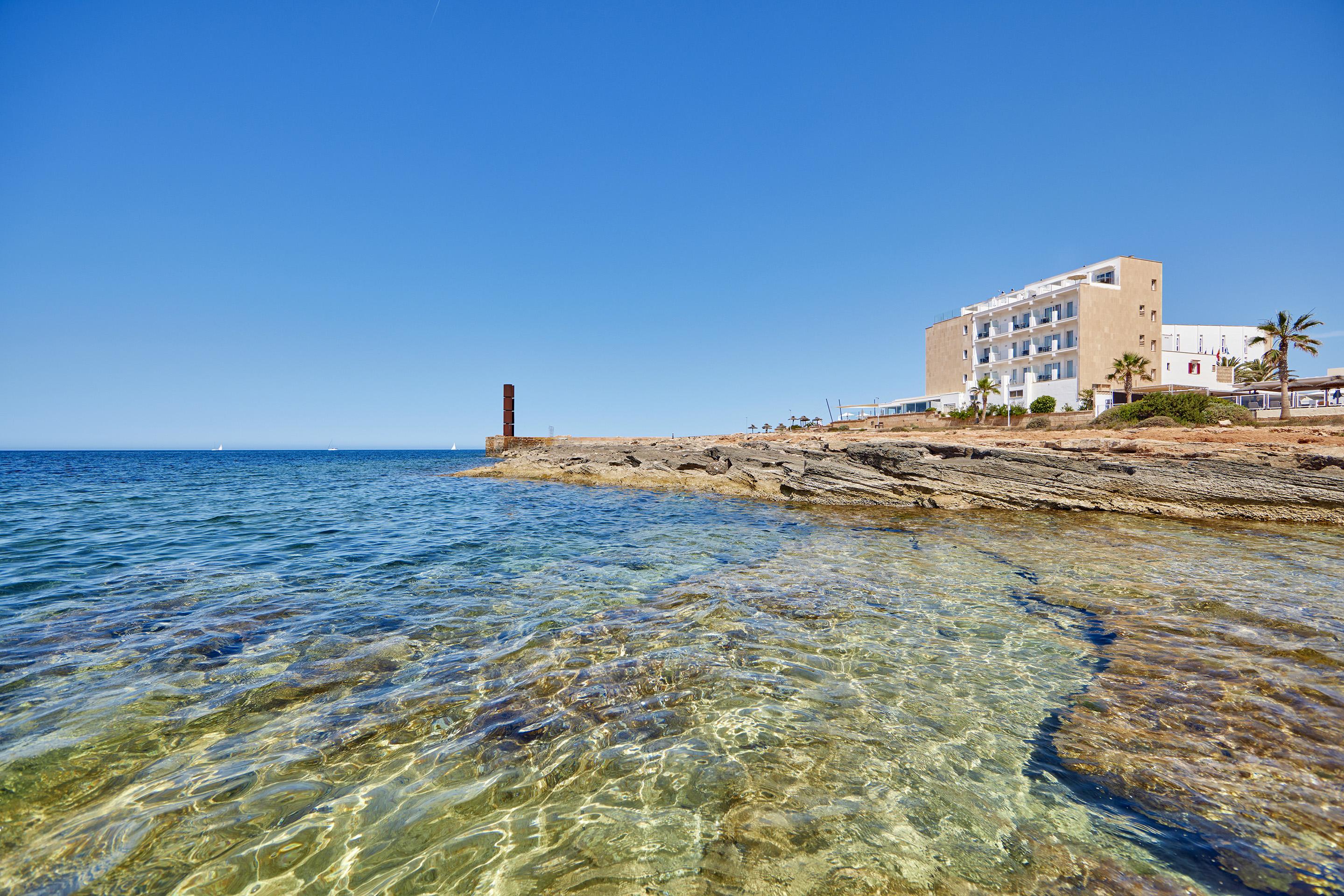 Universal Hotel Cabo Blanco - Adults Only Colonia de Sant Jordi ภายนอก รูปภาพ