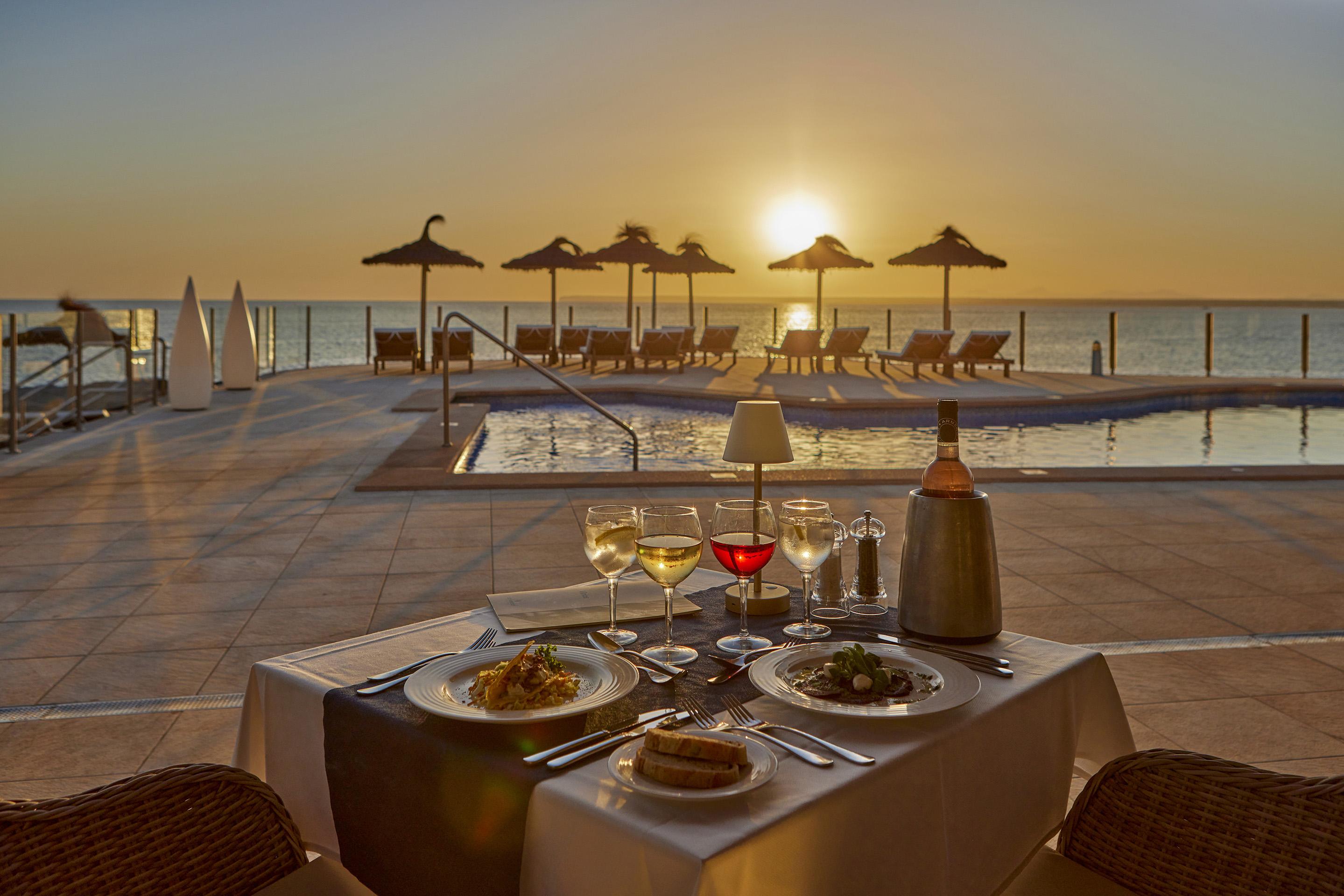 Universal Hotel Cabo Blanco - Adults Only Colonia de Sant Jordi ภายนอก รูปภาพ