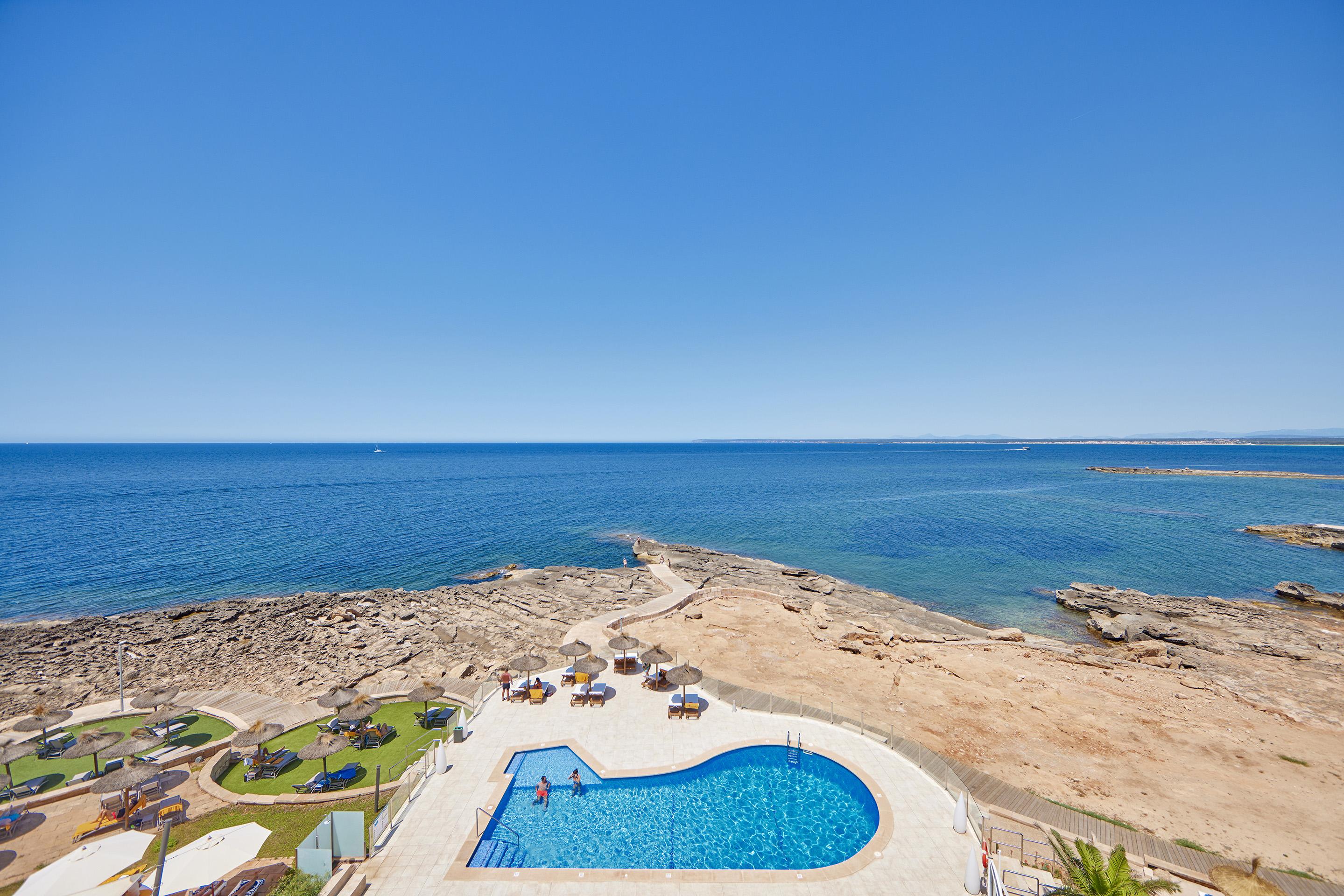 Universal Hotel Cabo Blanco - Adults Only Colonia de Sant Jordi ภายนอก รูปภาพ