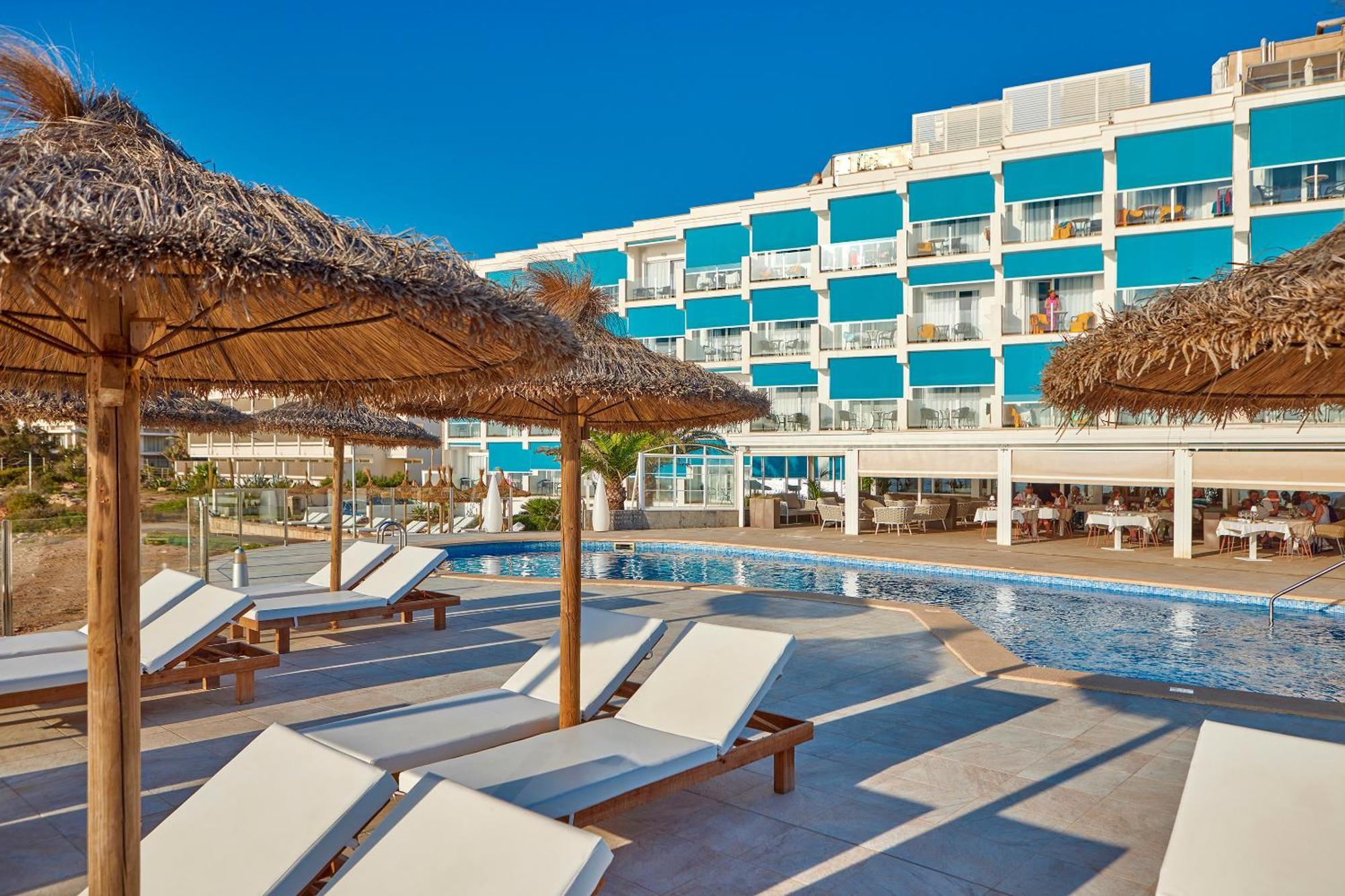 Universal Hotel Cabo Blanco - Adults Only Colonia de Sant Jordi ภายนอก รูปภาพ