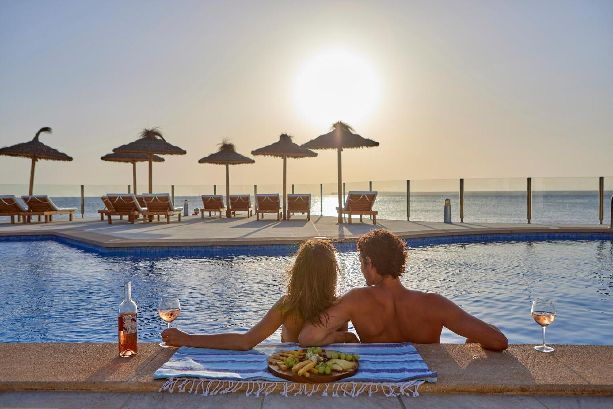 Universal Hotel Cabo Blanco - Adults Only Colonia de Sant Jordi ภายนอก รูปภาพ